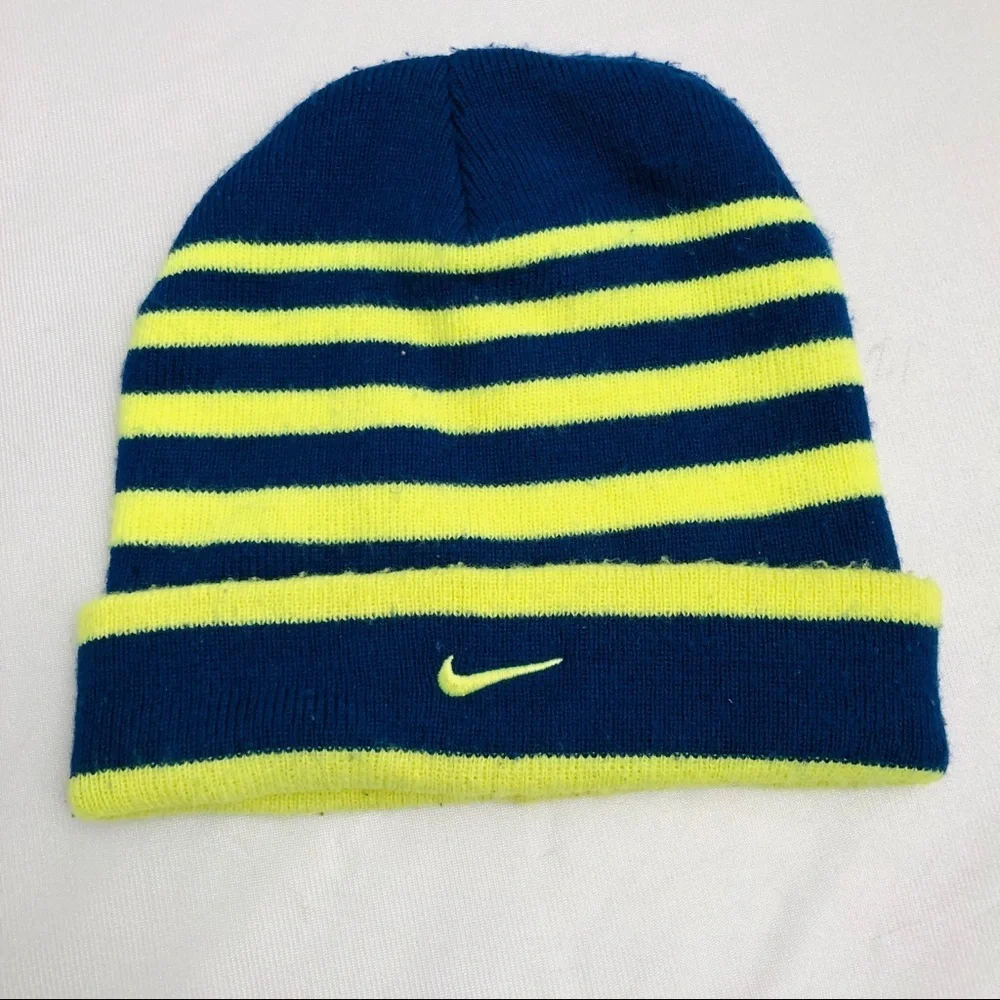 Nike dark blue and neon yellow unisex knit beanie hat 8-20